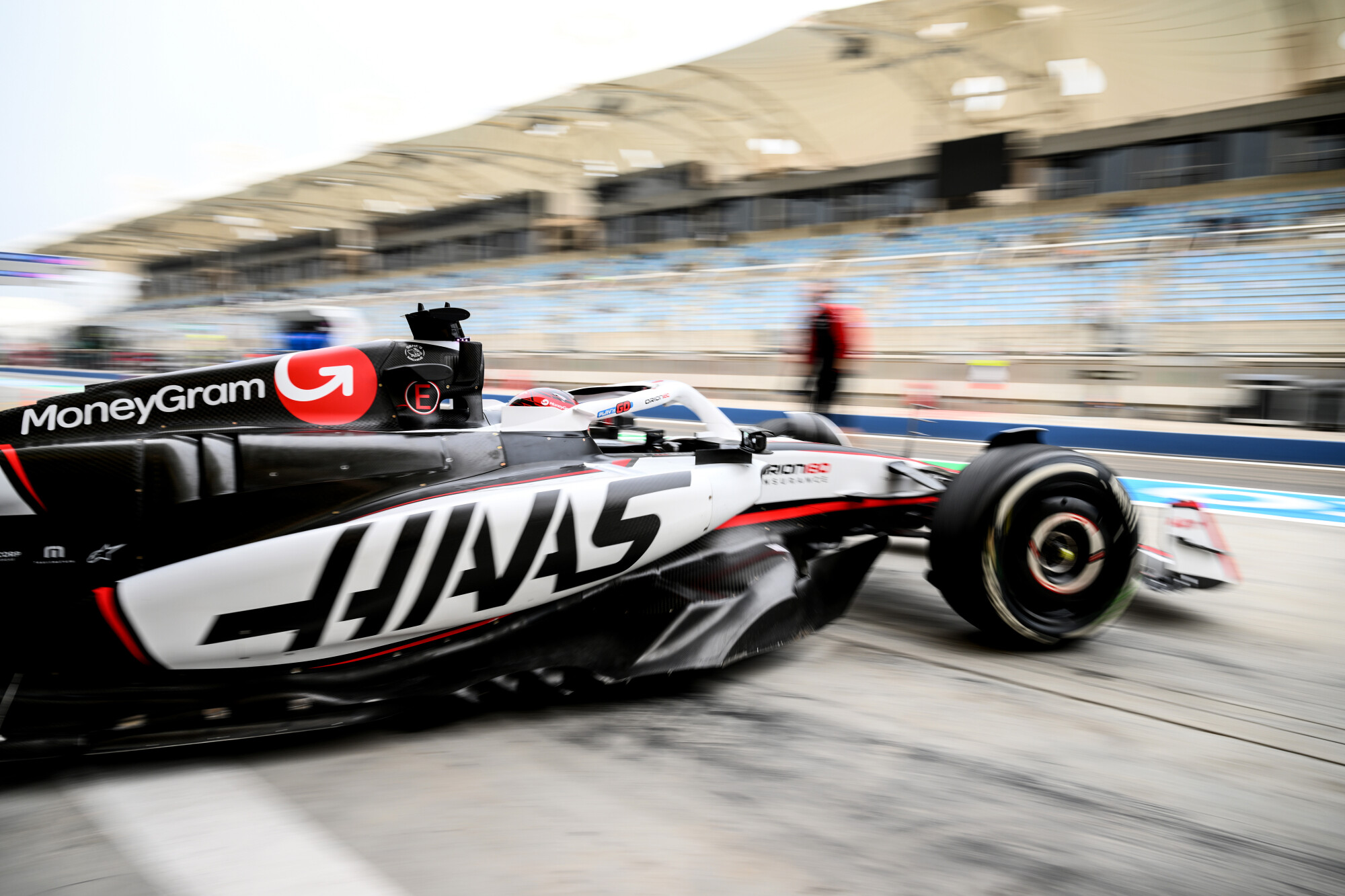 esteban ocon test bahrein