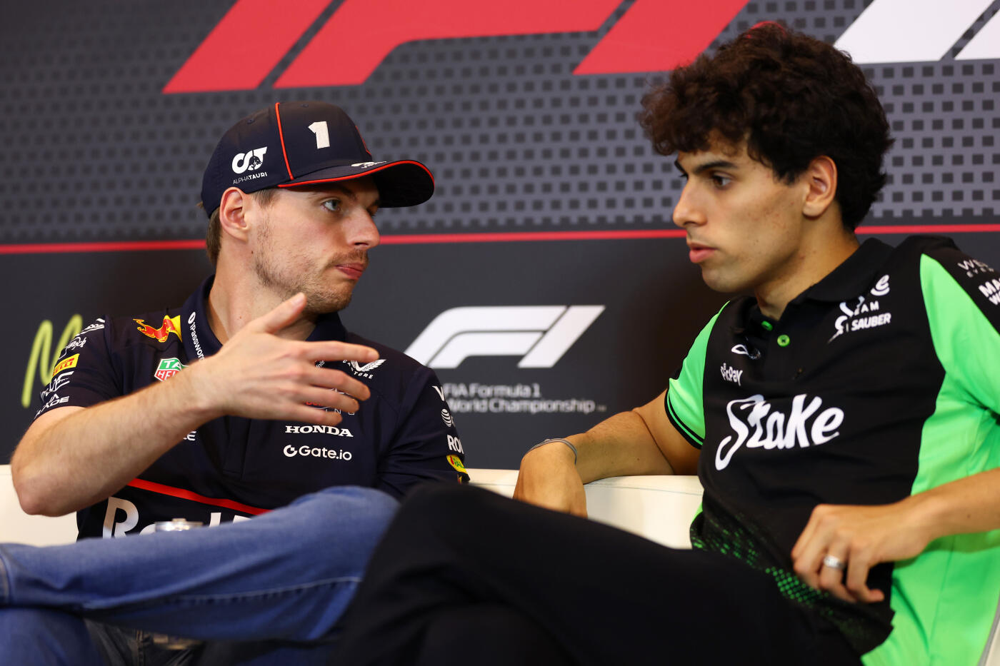 Gabriel Bortoleto en Max Verstappen - F1 Grand Prix van Las Vegas 2025