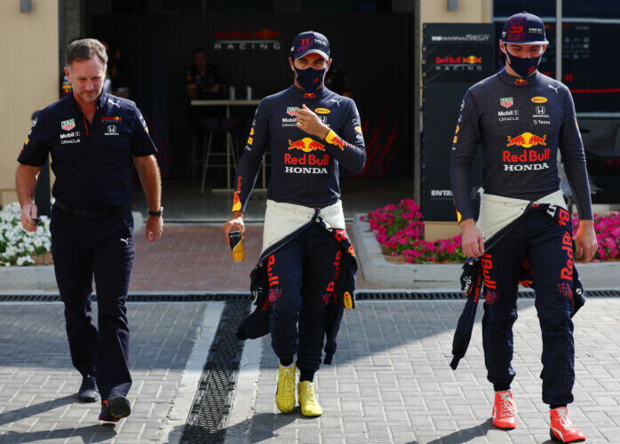 Sergio PÃ©rez / Max Verstappen / Christian Horner / Red Bull Racing / Abu Dhabi / 2021