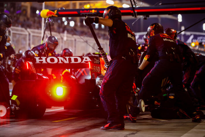 Red-Bull-Honda-700x467