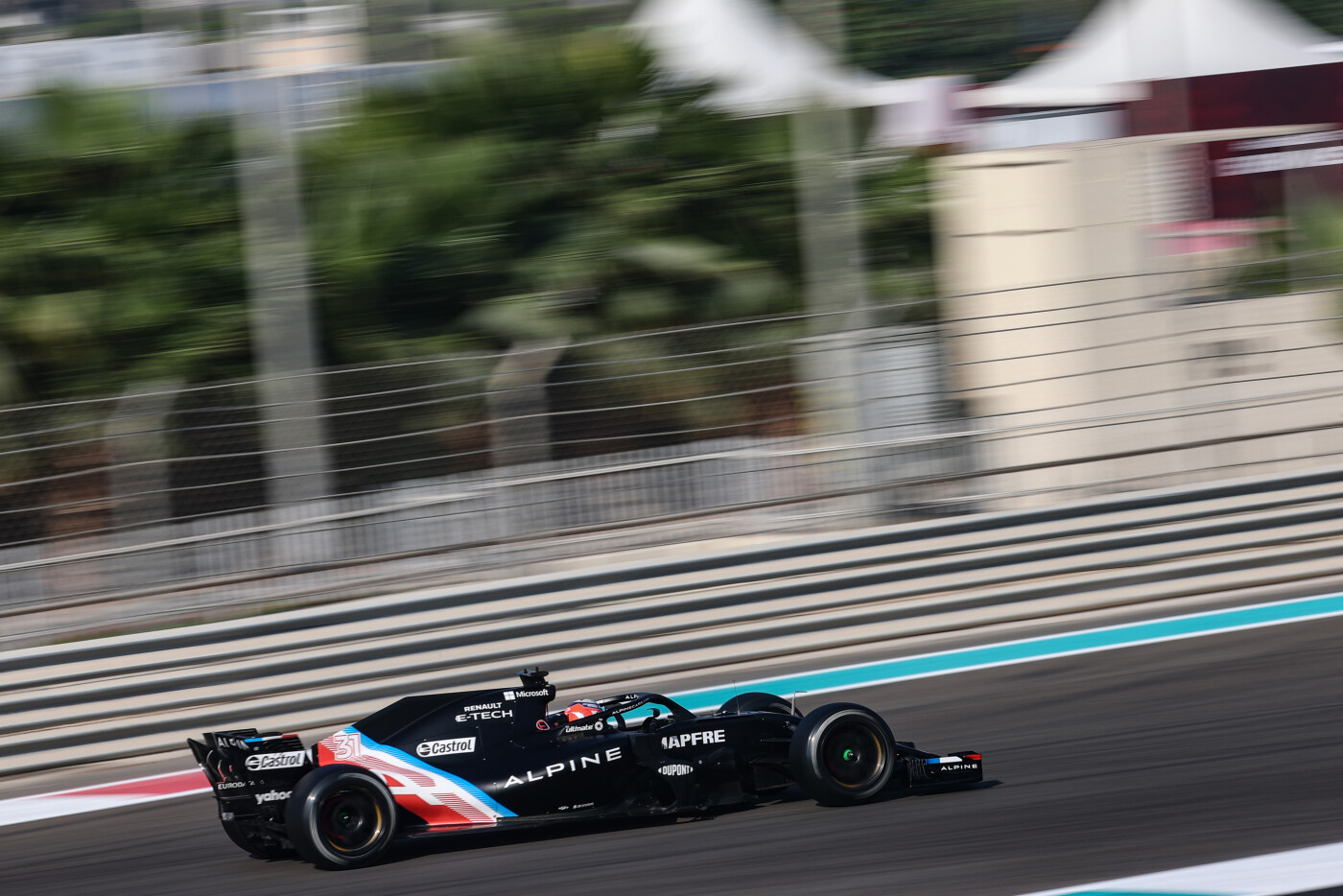 Esteban Ocon testdagen Abu Dhabi 2021