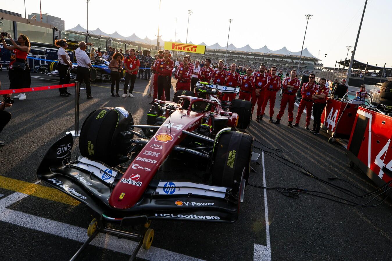 Ferrari voorafgaand aan F1 Grand Prix van Abu Dhabi 2025