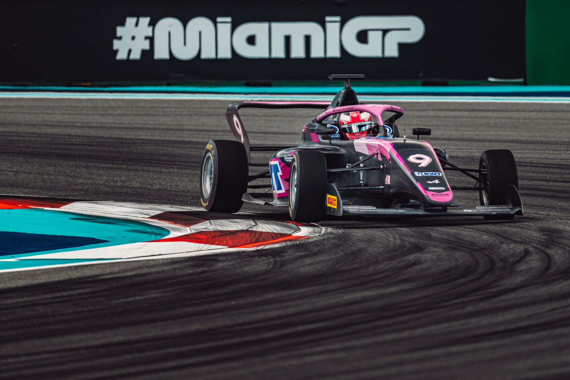 Abbi Pulling auto Miami