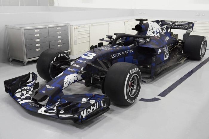 RB14-700x467