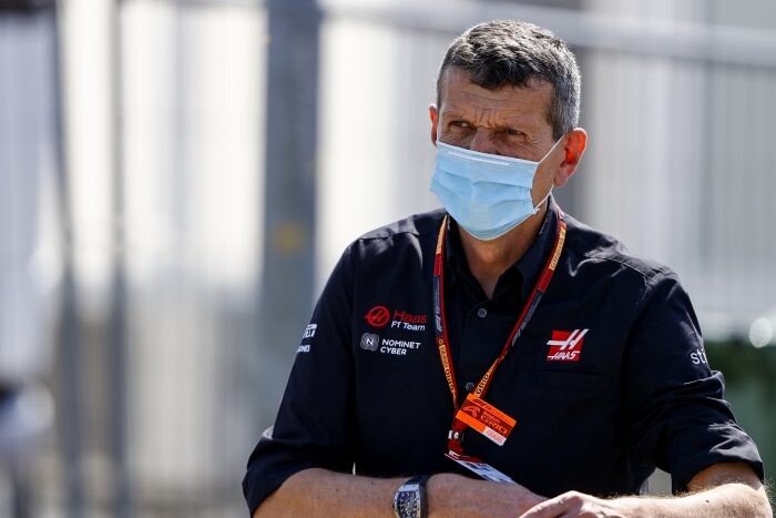 Een foto van Haas teambaas Gunther Steiner