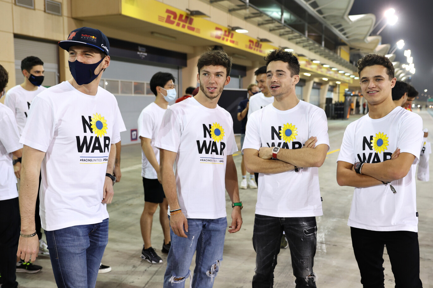 Verstappen, Gasly, Leclerc en Norris Bahrein voor de test 2022