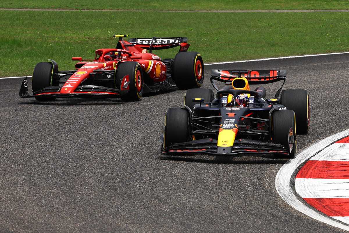 Max Verstappen wint spannende sprintrace in China - Grand Prix Radio