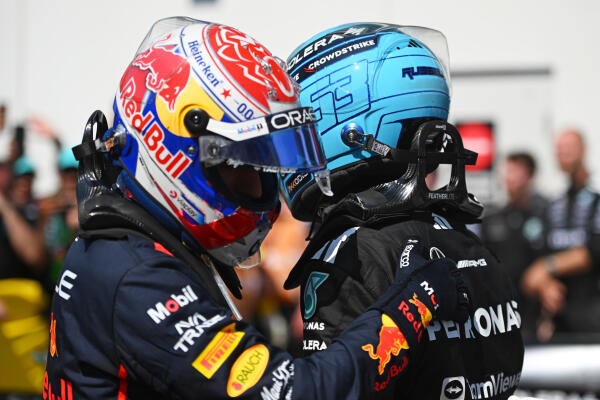 Max Verstappen en George Russell (1) - GP Canada 2025