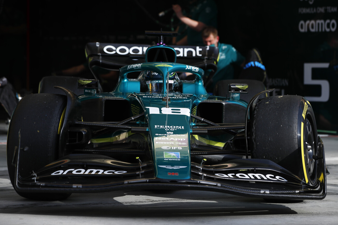 F122T02_123510_56I9596