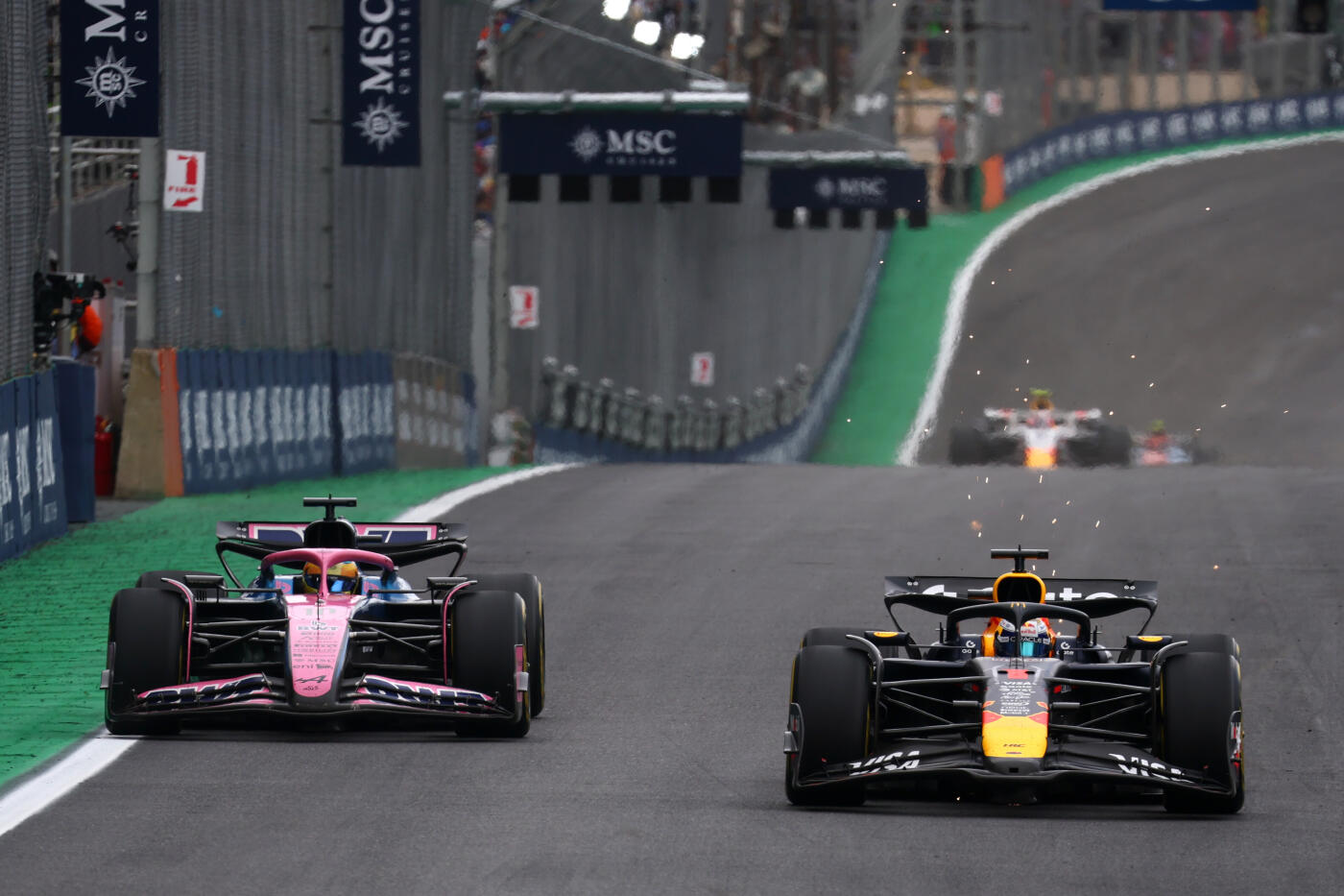 Max Verstappen en Pierre Gasly - F1 Grand Prix van Brazilië 2025