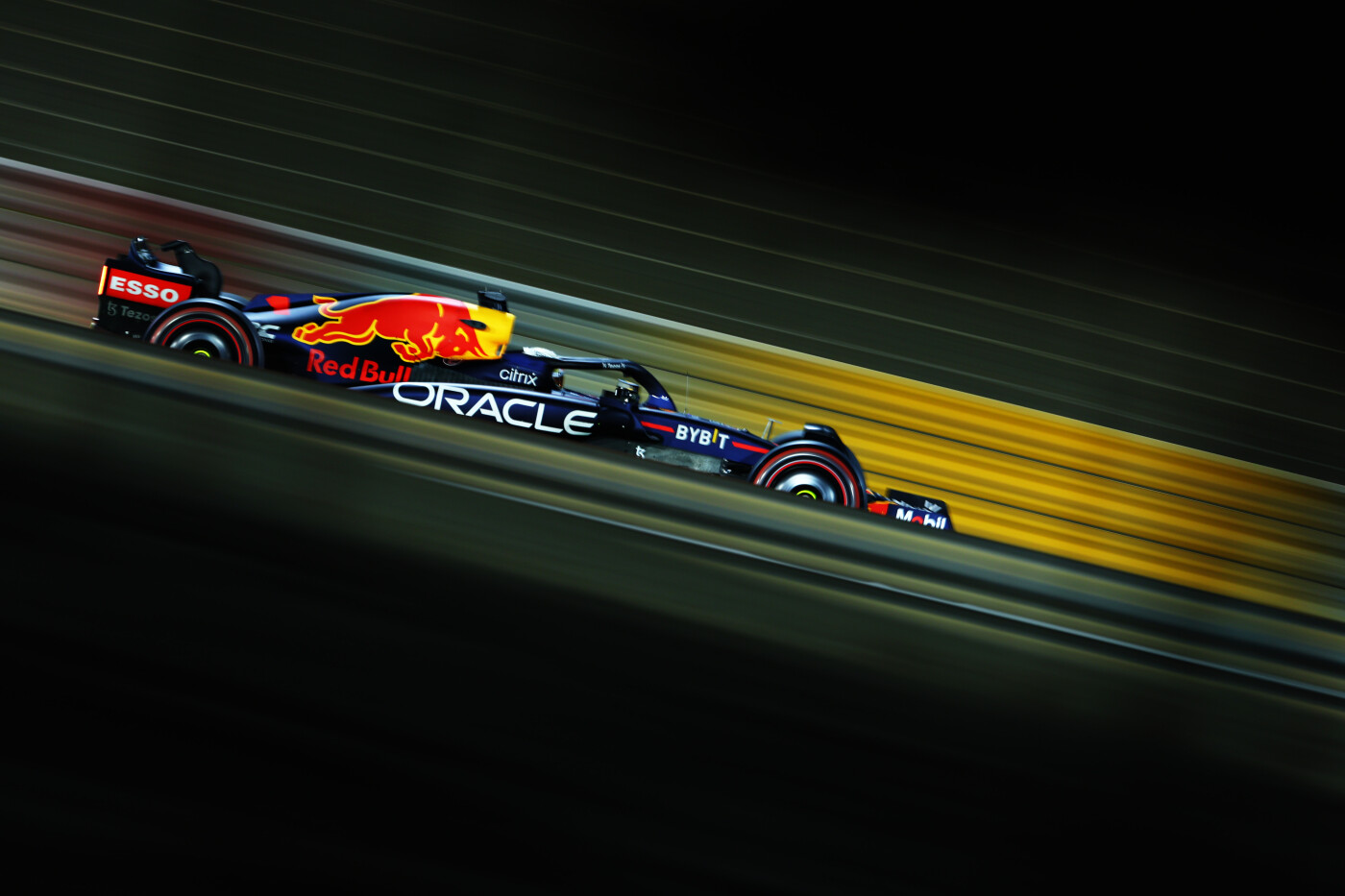 Max Verstappen achter het stuur tweede testdag Bahrein 2022