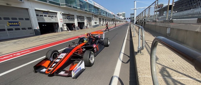 VAR 3