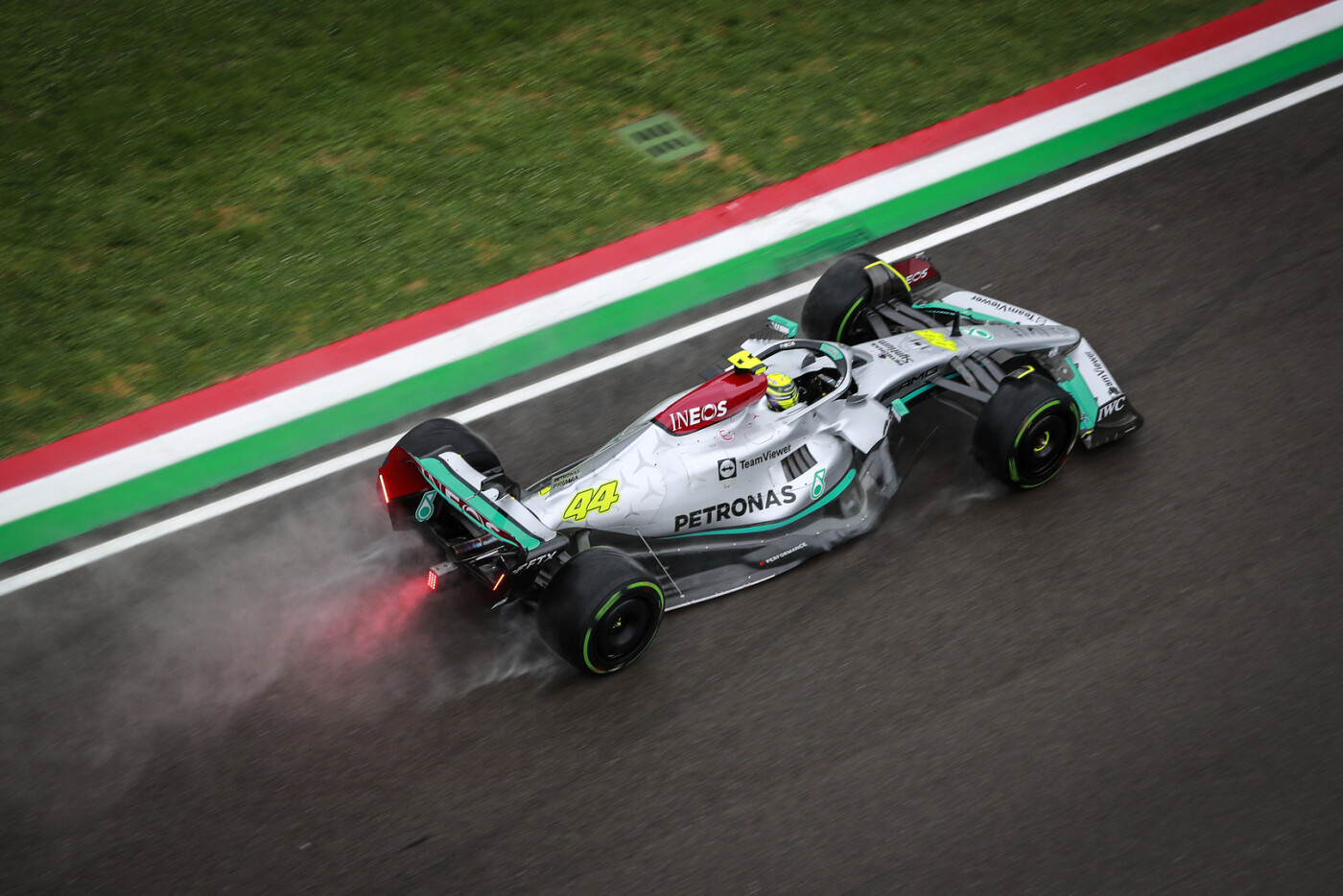 Russell Imola bovenaf shot