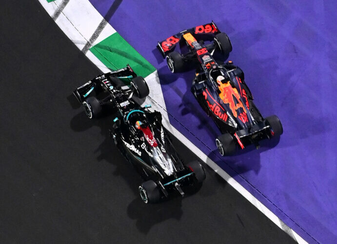 Max Verstappen / Lewis Hamilton / Red Bull Racing / Mercedes AMG F1 / Jeddah / Saoedi-ArabiÃ« / 2021