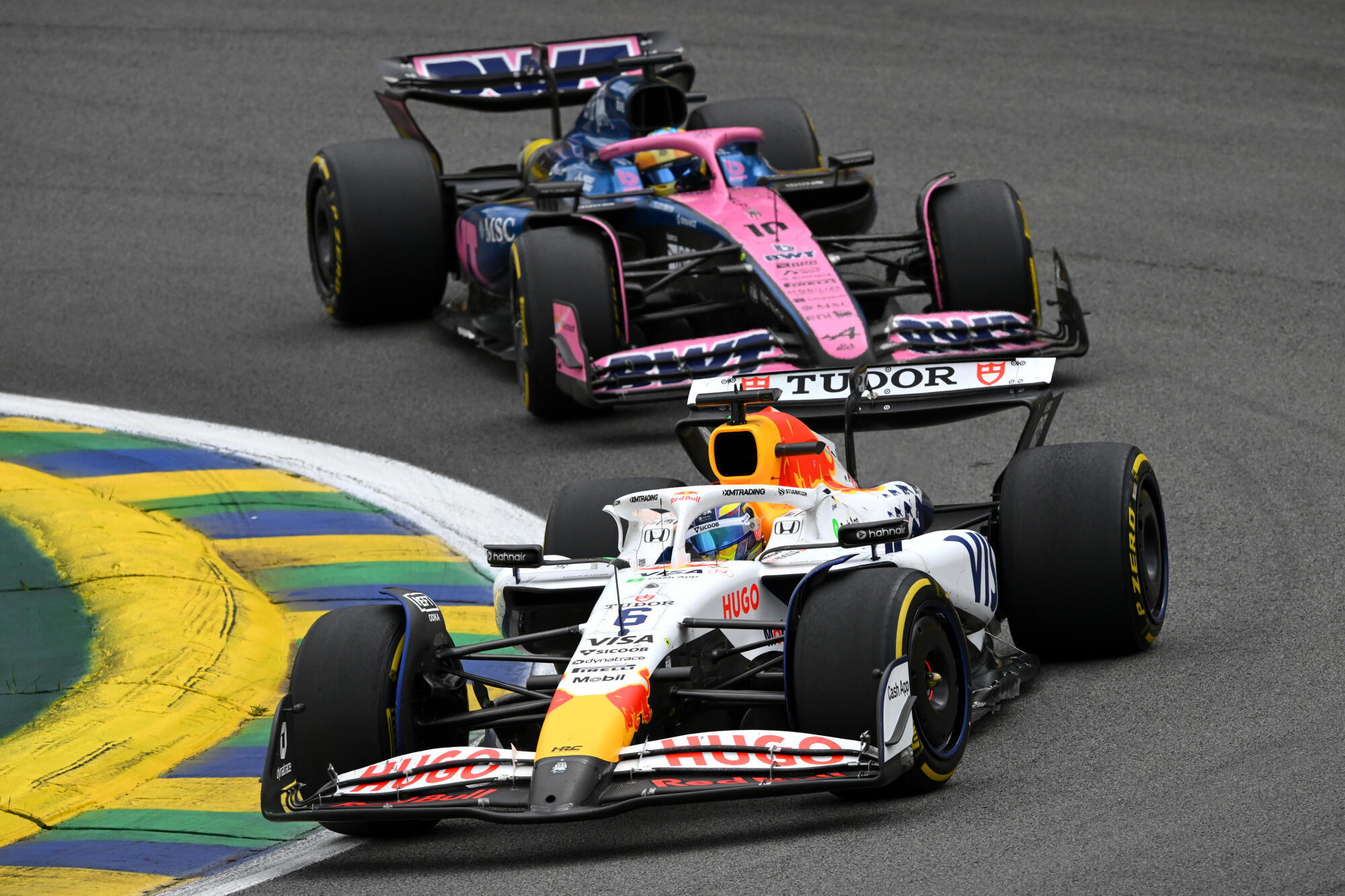 Isack Hadjar en Pierre Gasly - F1 Grand Prix van Brazilië 2025