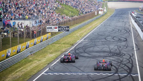 Zandvoort-Jumbo-Racedagen-2018-Max-Verstappen-Red-Bull-Racing-06