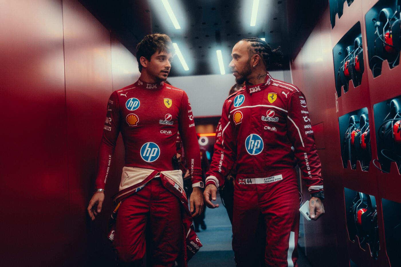 Charles Leclerc en Lewis Hamilton 2025