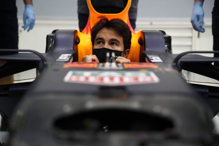 Red-Bull-Racing-Perez-700x467