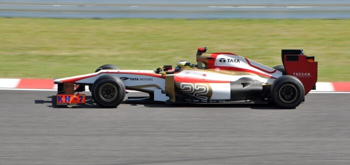 HRT_through_the_Esses-700x331