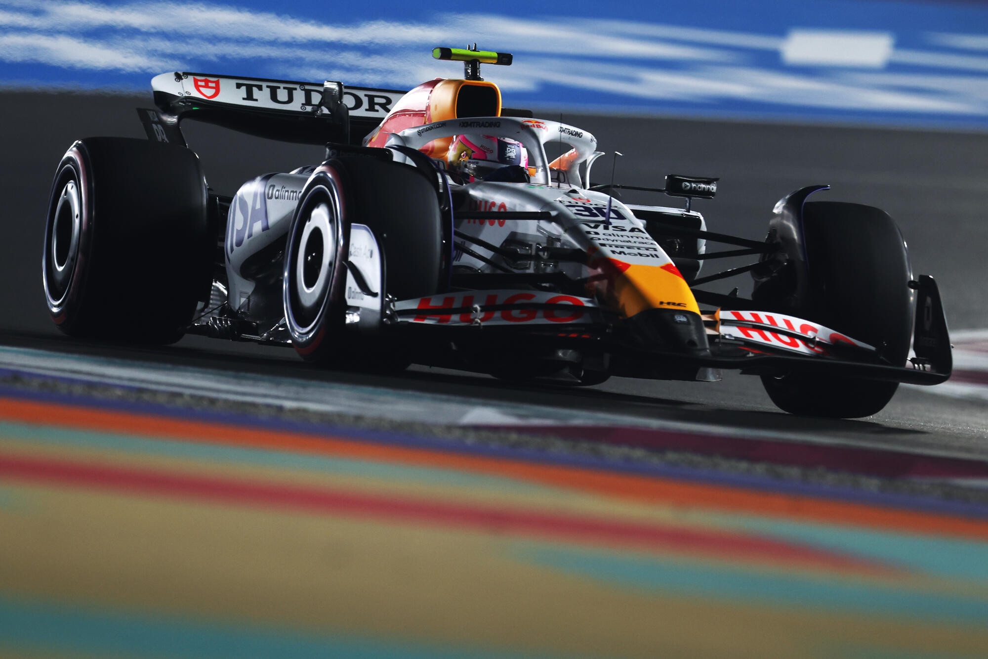 SI202511290389_hires_jpeg_24bit_rgb