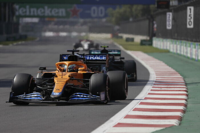 Daniel Ricciardo / McLaren / Valtteri Bottas / Mercedes / Mexico / 2021