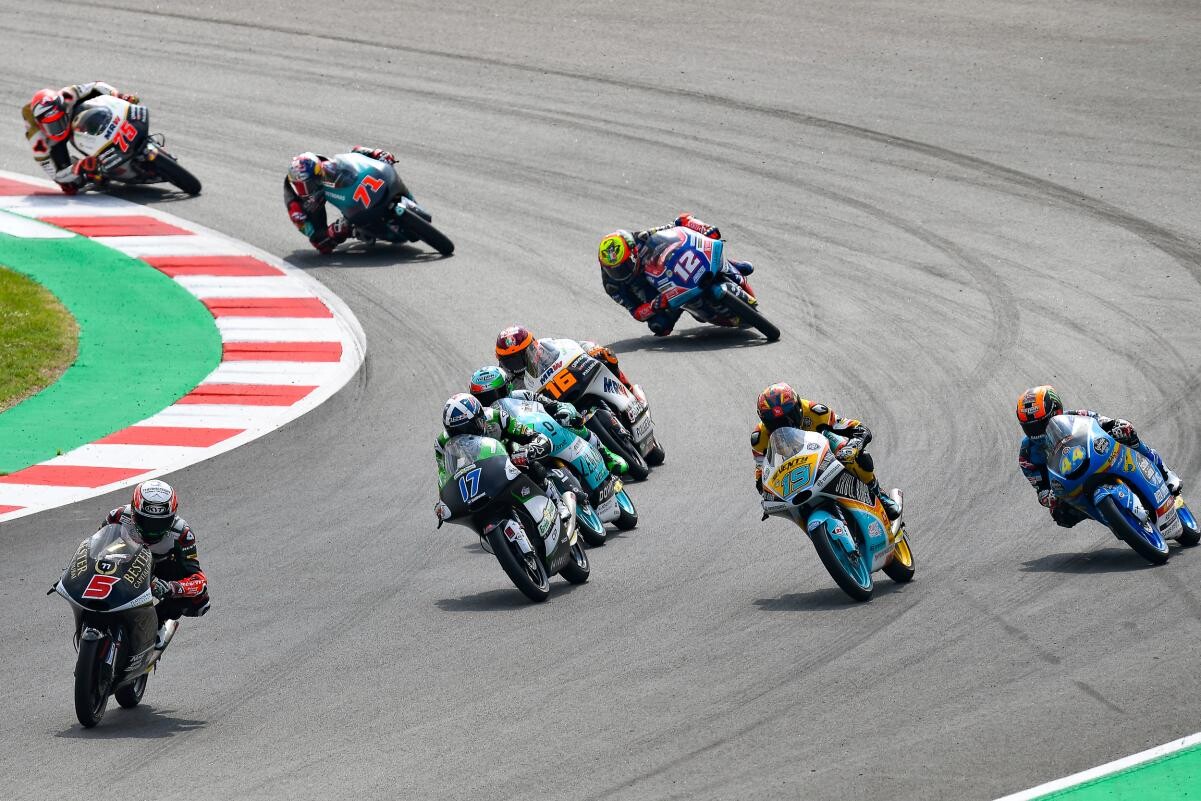 181119_Moto3_QP