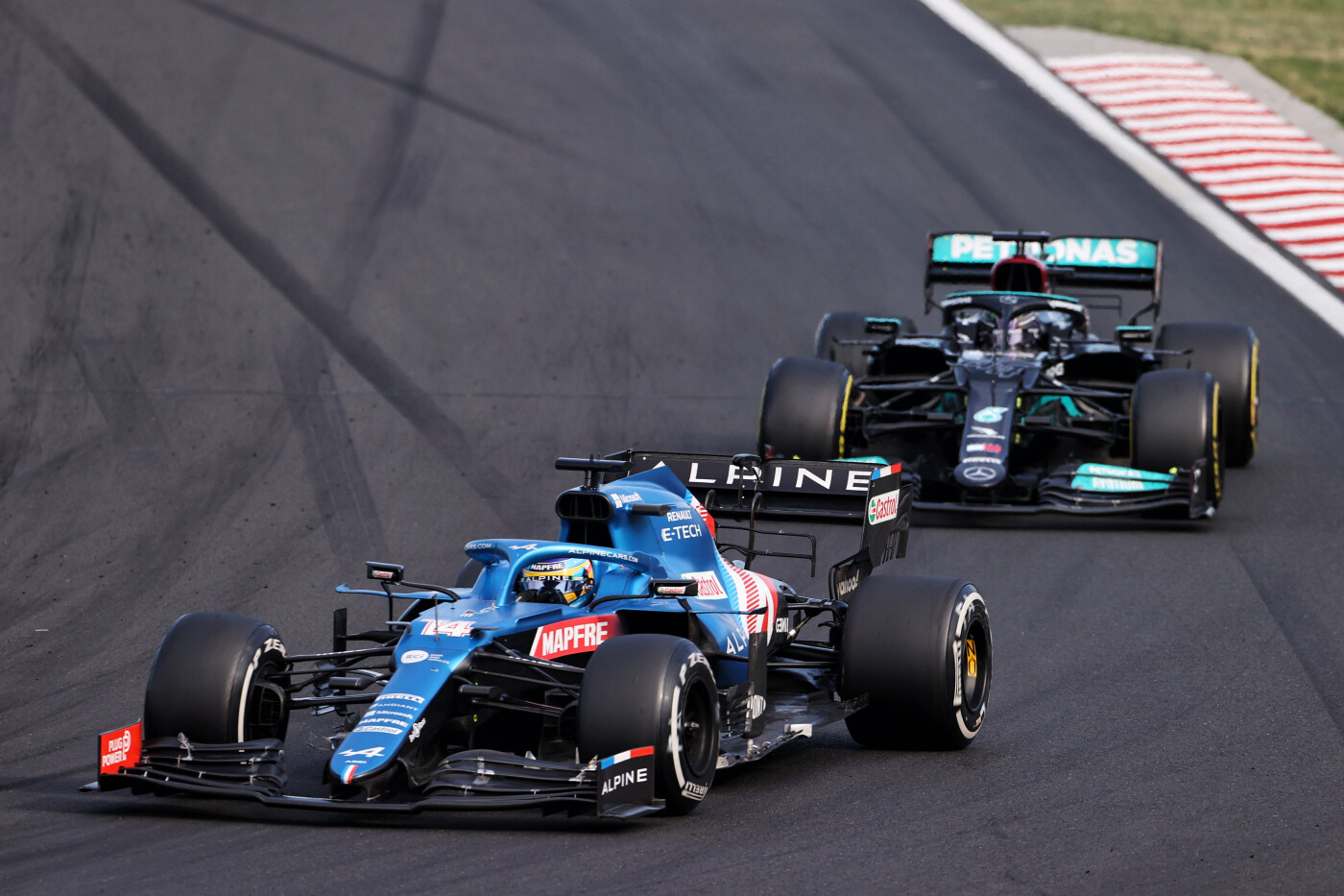Fernando Alonso Foto Gevecht Hamilton