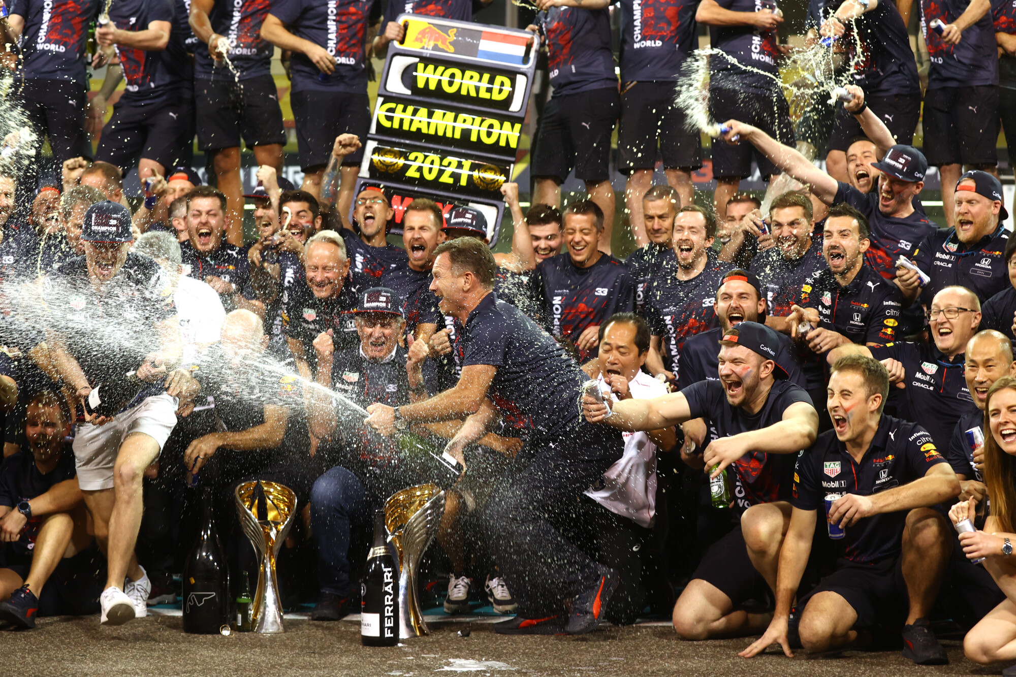 Verstappen wereldkampioen abu dhabi 2021