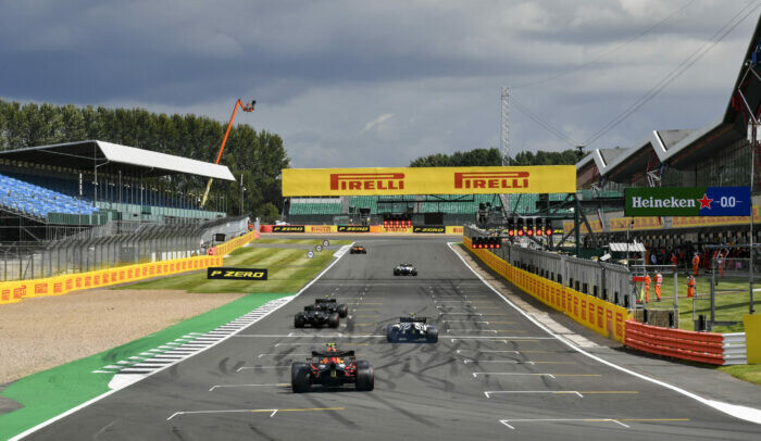 Start finish / Silverstone / 2020 British GP