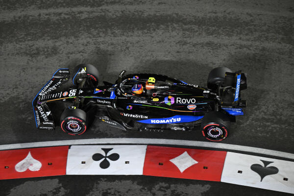 Carlos Sainz VT3 Las Vegas 2025