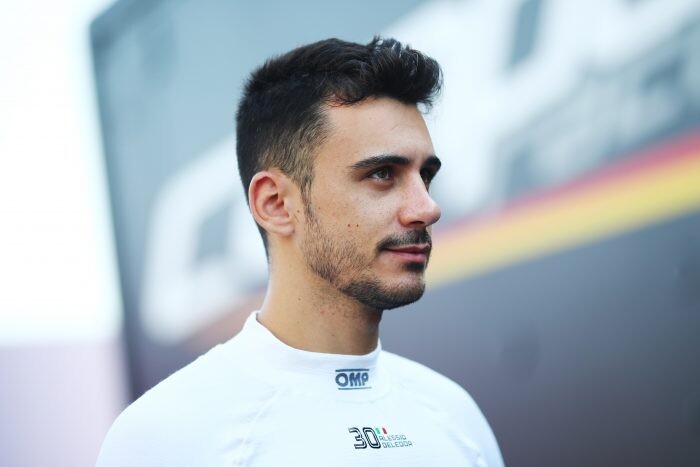 1_HWA_RACELAB_F2_line_up_deledda_alessio-700x467