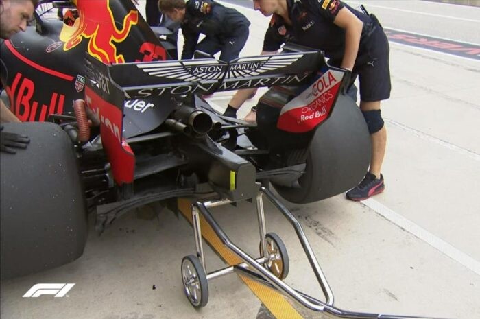F1-1-700x465