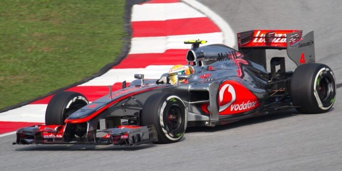 Hamilton_2012-700x350