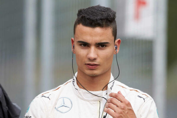 images_Formule1_2015_nieuws_september_Pascal_Wehrlein_Mercedes_AMG_F1_test_Spielberg_2015